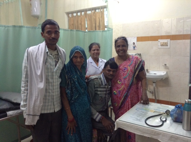 02-2015-formazione-infermiere-india-03