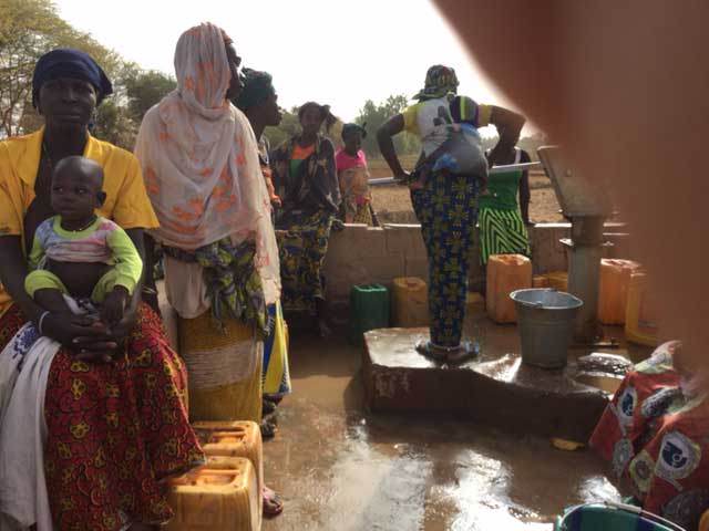 01 16 pozzo acqua bokuma africa 02