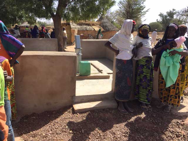 01 16 pozzo fatin natenga africa 05