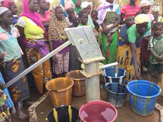 01 2016 pozzo acqua dankie africa 01