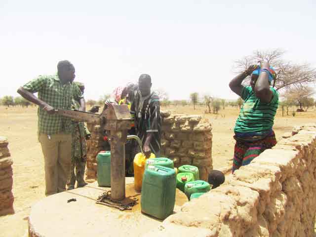 04 16 pozzo pelehote 02