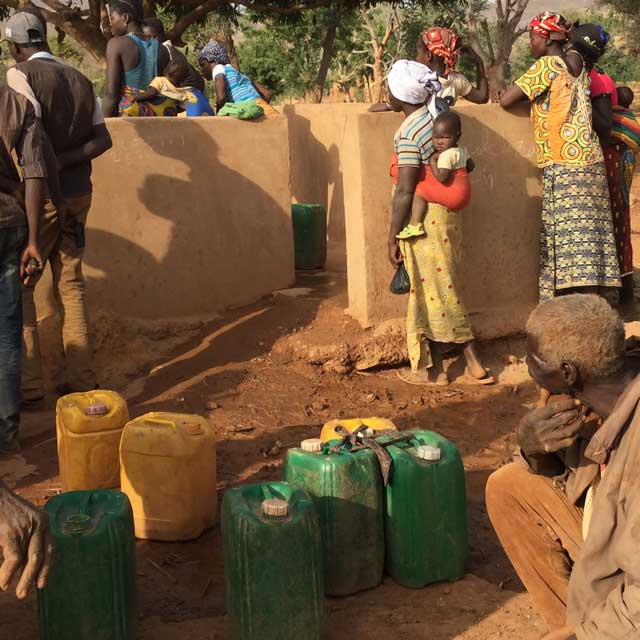 01 17 pozzo zanzi burkina 04