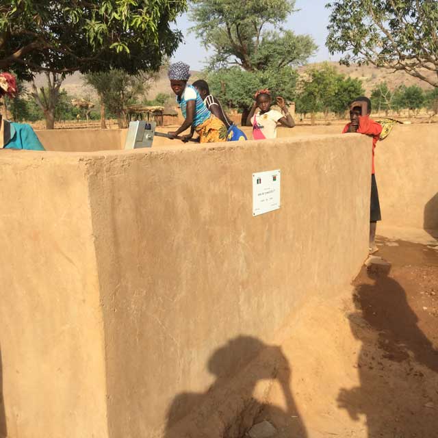 01 17 pozzo zanzi burkina 05