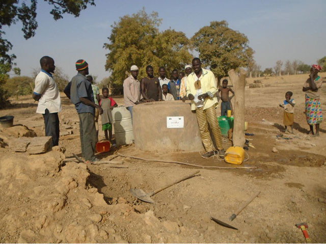 04 17 pozzo zomnogo kindpalgin burkina 04