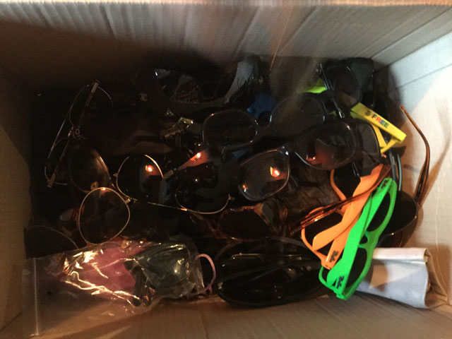 01 18 Donazione di occhiali da vista e da sole 02