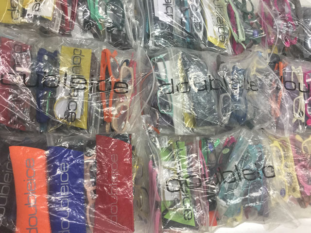 01 18 Donazione di occhiali da vista e da sole 06