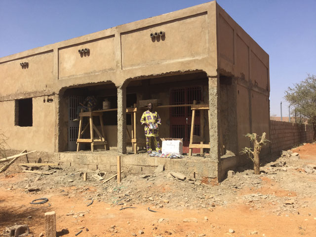 01 18 Donazione di occhiali da vista e da sole 18