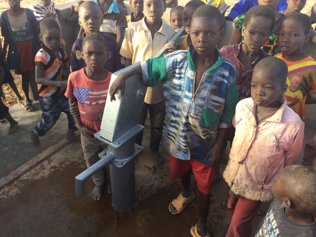 01 18 Pozzo di Tangusgo africa 06