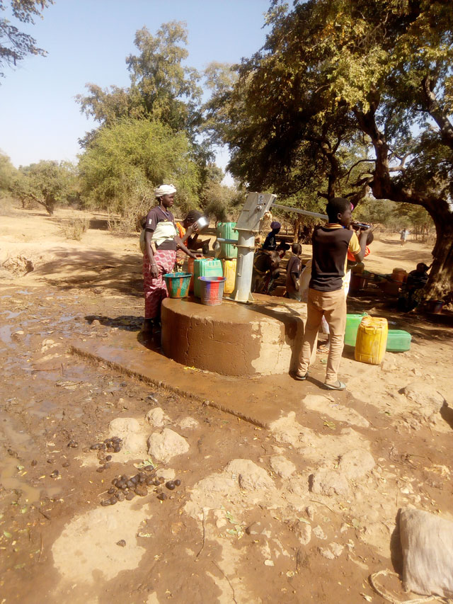 01 18 pozzo Yalenga acqua 01