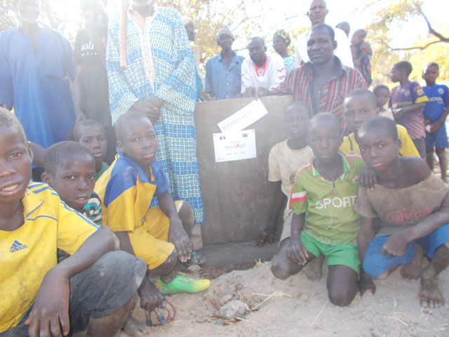 03 18 pozzo acqua potabile Kombagnbedo africa 05