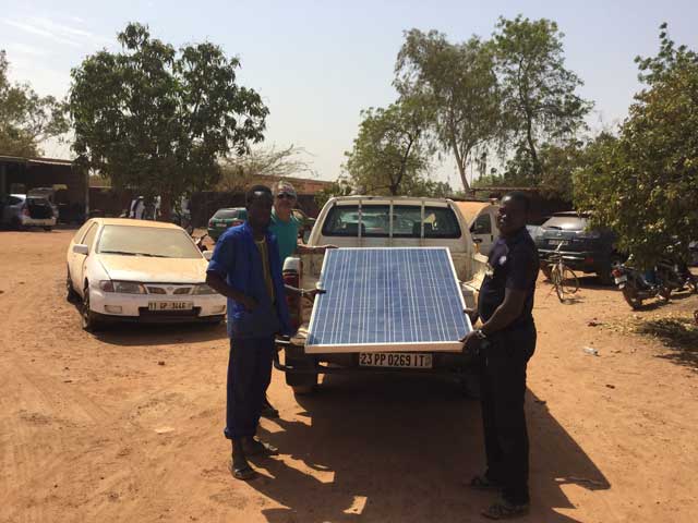 01 19 donazione materiale africa 08