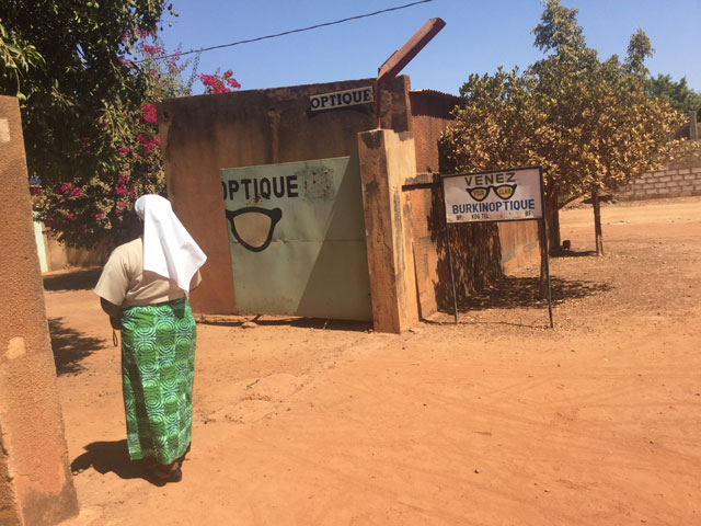 01 19 occhiali sole vista africa 13