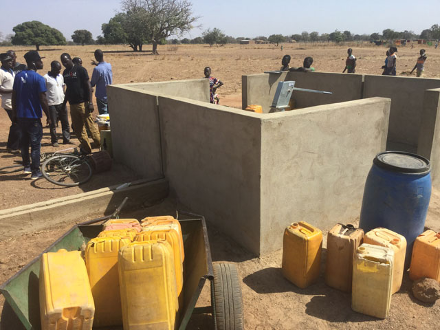 01 19 riattivazione pozzo koudmi africa 04
