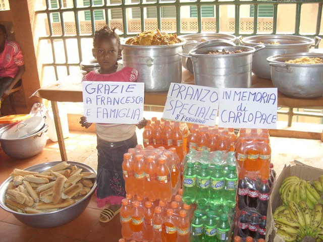 02 22 pranzo bambini sfollati 03